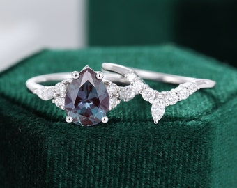 Pear Shaped Alexandrite Engagement Ring Set Vintage Unique | Etsy