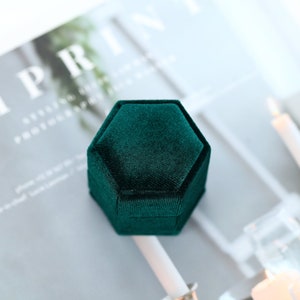 Ring box Beautiful ring box Simple ring box Velvet Ring Box Hexagon ring box Green ring box A box for engagement rings Single slot ring box