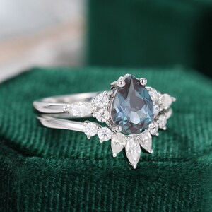 Pear Shaped Alexandrite Engagement Ring Set Vintage Unique - Etsy