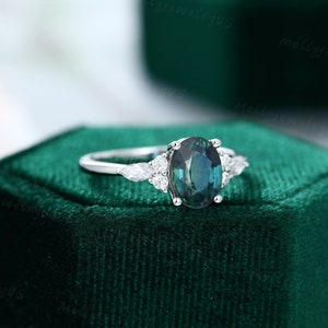 Oval Blue Green Sapphire Engagement Ring Vintage Unique - Etsy