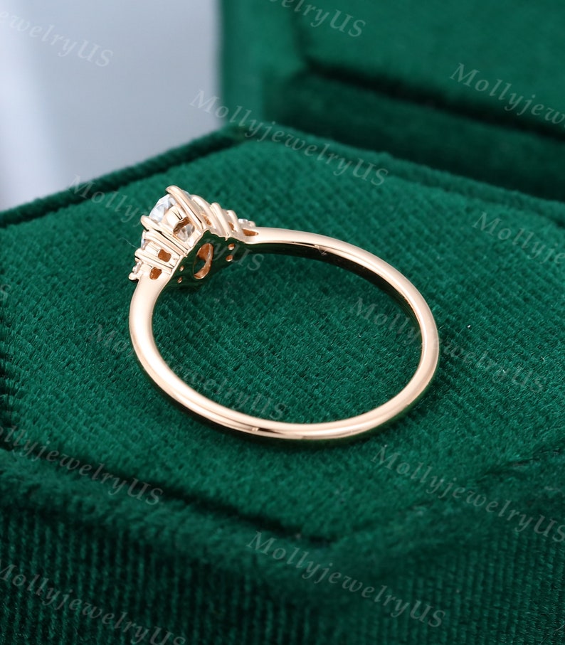 Oval Cut Moissanite Engagement Ring Vintage Diamond Cluster - Etsy
