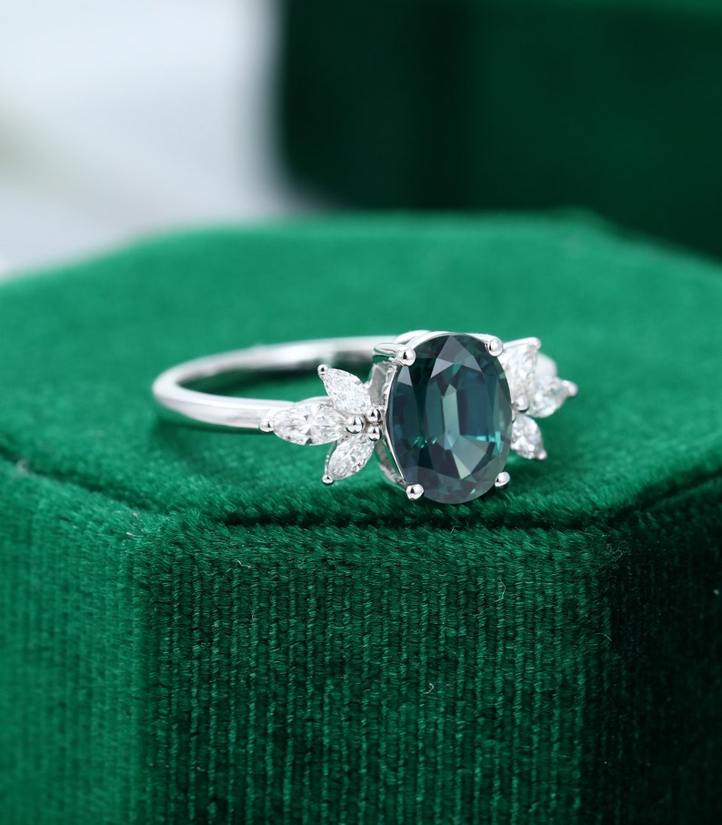 Oval Green Blue Sapphire Engagement Ring vintage Unique | Etsy