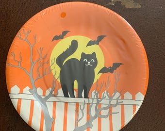 16 Vintage Halloween Paper Plates NOS 1983 Black Cat 7 inch