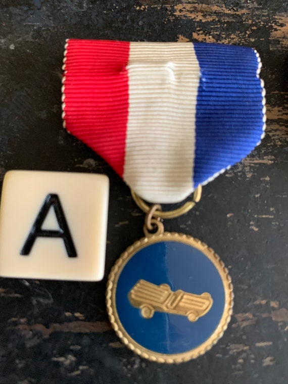 Vintage Pinewood Derby Medals Choice of 2 - image 5