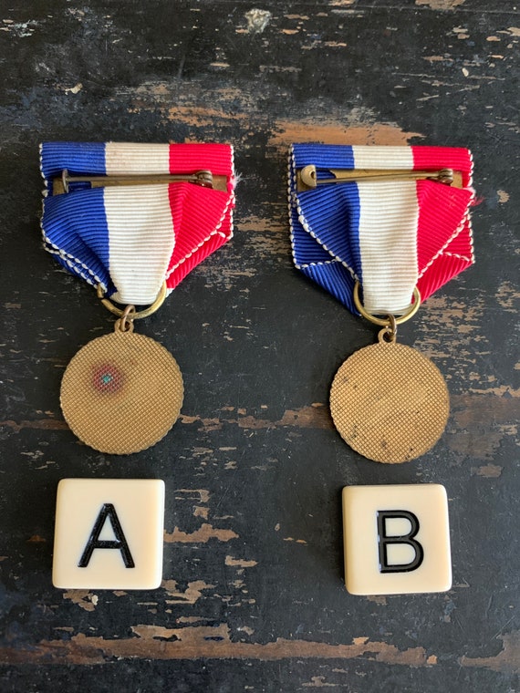 Vintage Pinewood Derby Medals Choice of 2 - image 2