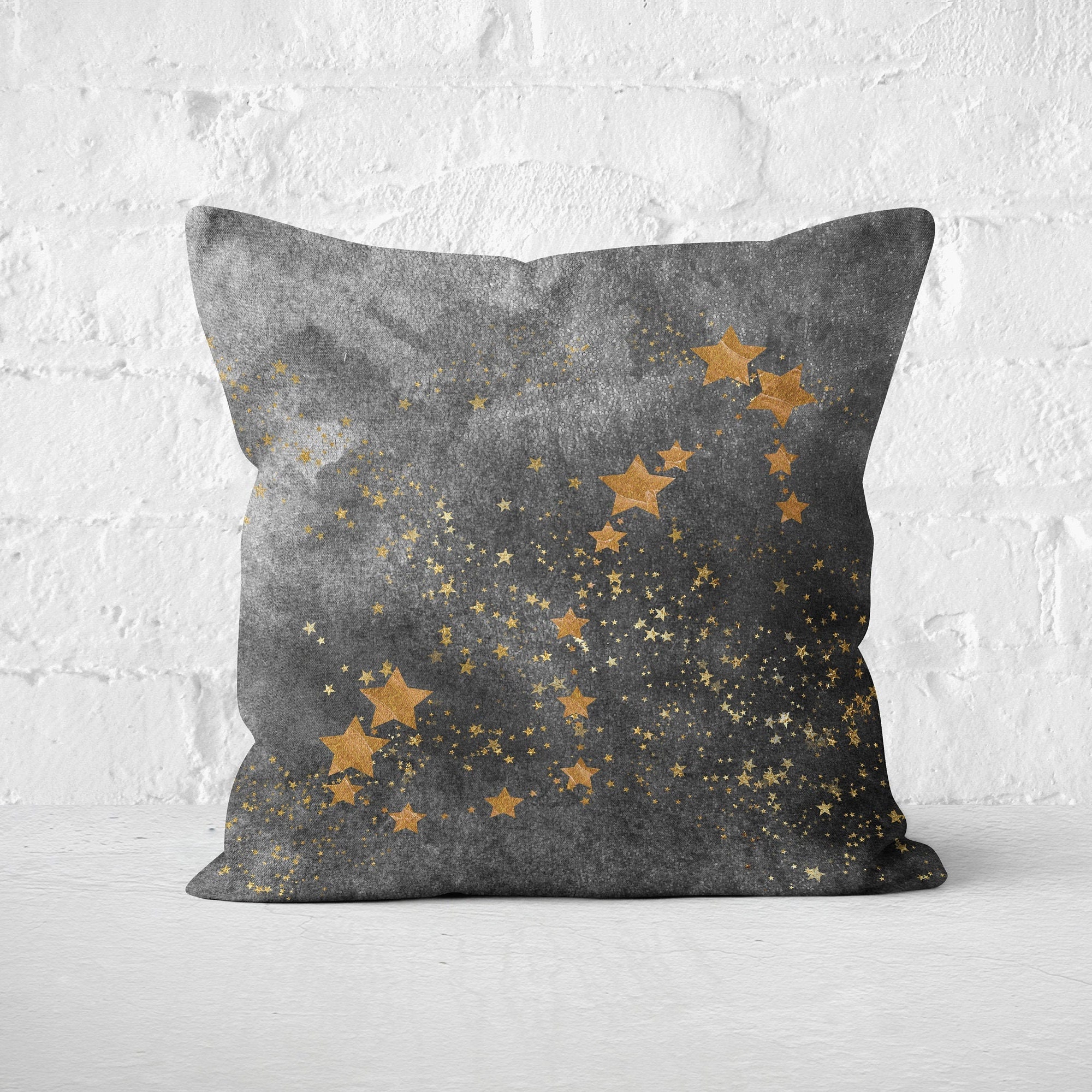 Quel Est Votre Signe - Céleste Scorpio Zodiac Gold Stars Dans Grey Black Sky Premium Pillow Case
