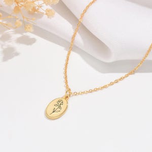 Birth Flower Necklace, Custom  Month Floral Necklace, Oval Engraved Necklace, Birthflower Pendant Necklace, Birth Day Gift for Bridesmaid