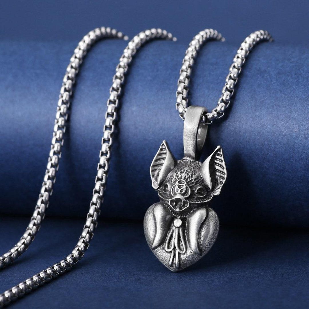 Halloween Dark Bats Pendant, Gothic Necklace, Hanging Bat Charm Pendant ...