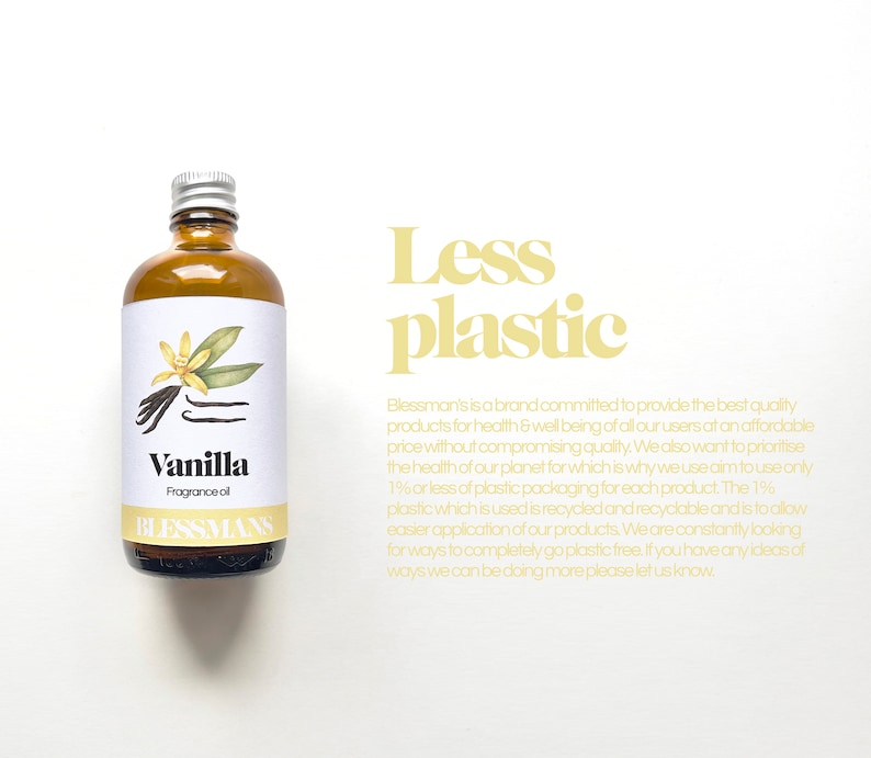 K&ouml;nnte beinhalten: Eine durchsichtige Glasflasche mit einem braunen Etikett, auf dem "Vanilla Fragrance Oil" und eine Zeichnung einer Vanilleschote zu sehen sind. Die Flasche steht auf einer wei&szlig;en Oberfl&auml;che. Der Text "Less plastic" ist in Gelb auf wei&szlig;em Hintergrund geschrieben.