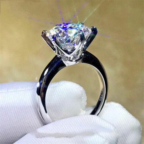 Solitaire ring 3