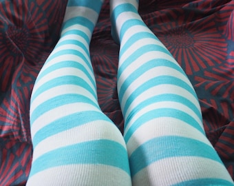 65 cm lange, gestreifte Overknee-Socken, blau-weiß, Halloween-Kostüm-/Cosplay-Socken