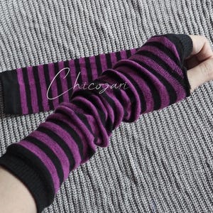 Striped Magenta Black Arm Warmers Fingerless with Thumbhole Halloween Emo Goth cosplay harajuku