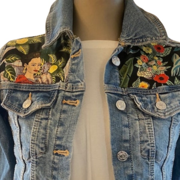 Veste en jean personnalisée Frida Kahlo revisitée