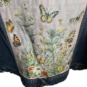 Boho inspirierte verzierte Jeansjacke