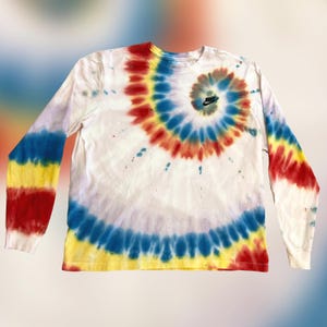 Nike Long Sleeve Tie Dye T-Shirt - L