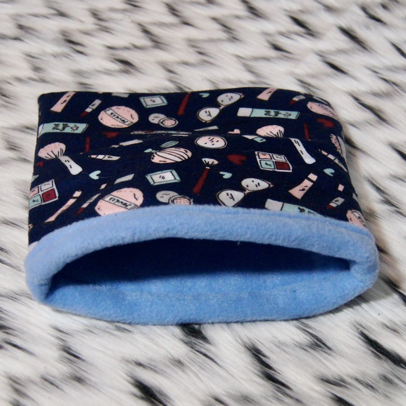Fleece Snuggle Sack for Small Animals Pet Bed Guinea Pig Bed Hedgehog Bed Pet Accessories Makeup Print Small Animal Bed