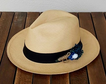 Autentico cappello Panama ecuadoriano in fibra naturale con spilla a forma di fiore blu removibile fatta a mano ~ Cappello in palma Toquilla intrecciata a mano