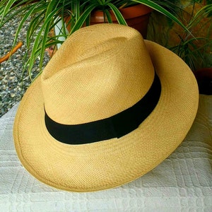 Genuine Ecuadorian Natural Panama Hat Handwoven in Ecuador Toquilla Palm Hat Fedora Hat Cuenca Style Ecuador Authentic image 3
