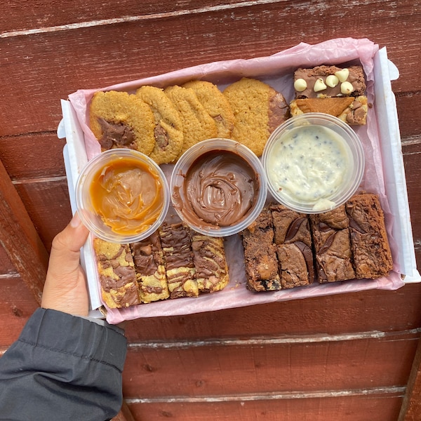 Caja para mojar brownies/blondies/galletas, regalo comestible para enviar por correo (Reino Unido)
