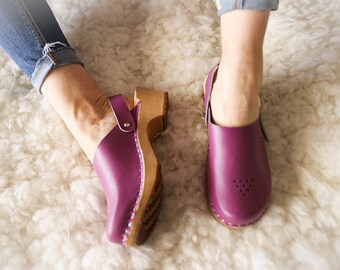 simple clogs 90s