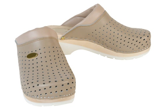 nurses clogs comfortable