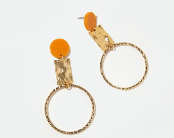 Handmade Jewelry – Minimalist Jewelry - Trendy Jewelry -  Boho Jewelry – Hammered Gold Hoop Earrings – Orange Earrings