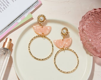 Pink Statement Earrings – Summer Earrings – Handmade Earrings – Resin Earrings – Lightweight Earrings – Pearl Earrings