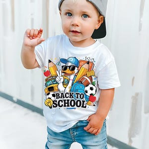 Oie de rentrée scolaire PNG | T-shirt pour le premier jour d'école | Canard mignon garçon et fille | Sublimation PNG pour t-shirts scolaires pour enfants