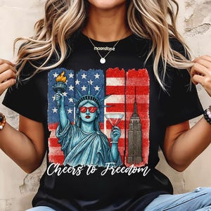 Statue of Liberty Cocktail PNG, Glitter 4th of July Png, Patriotic Aesthetic USA Flag Design, Trendy America Sublimation  Red White Blue PNG