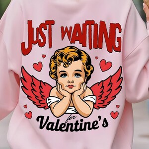 Solo aspettando il png di San Valentino, design retrò della maglietta di San Valentino, Baby Cupido png, San Valentino Png, San Valentino Amore Png, Cuore xoxo png