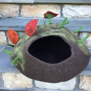 Jungle Felt Cat Cave, Cat Bed, Woolen Cat Bed, Cat Cave Bed, Cat Cave Felt Wool, Cat Lover Gift, Modern cat bed, Cat Cave for Cats