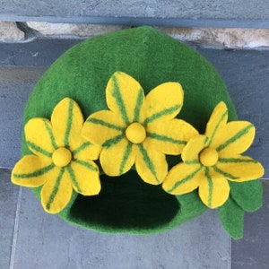 Flower Felt Cat Cave, Cat Bed, Woolen Cat Bed, Cat Cave Bed, Cat Cave Felt Wool, Cat Lover Gift, Modern cat bed, Cat Cave for Cats N