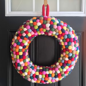 Felt Christmas Wreath - Christmas Wreath - Christmas Felt Ball Wreath  - Christmas decoration - Christmas deco - Felt Ball Wreath - Felted N