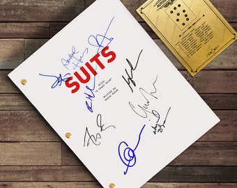 Trajes TV Show Script Tarjeta de autógrafo firmada - Michael Ross, Rachel Zane, Harvey Specter, Louis Litt, Jessica Peason, Donna Paulsen