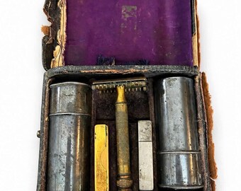 Gillette safety razor set/circa 1904-1920's