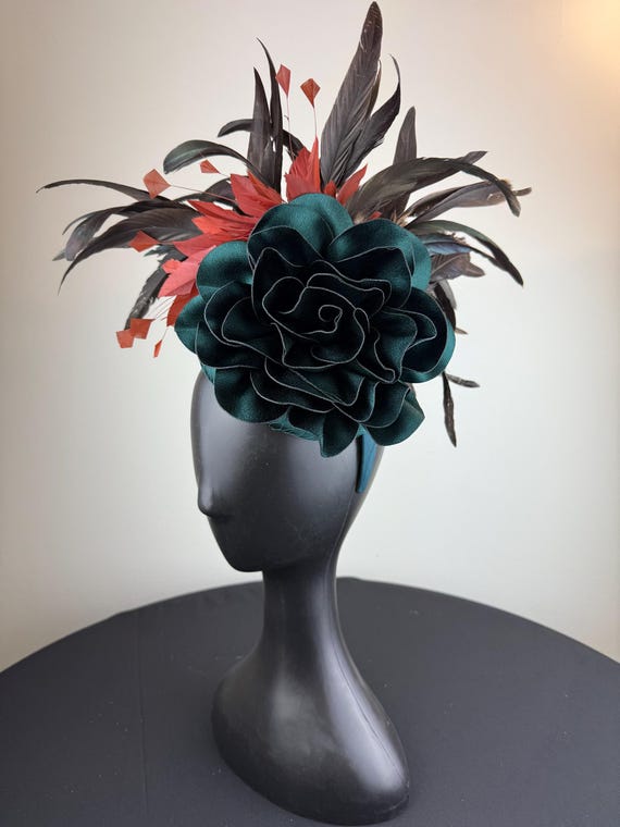 Hunter Green Fascinator With Feathers and Silk Rose  display picture 1