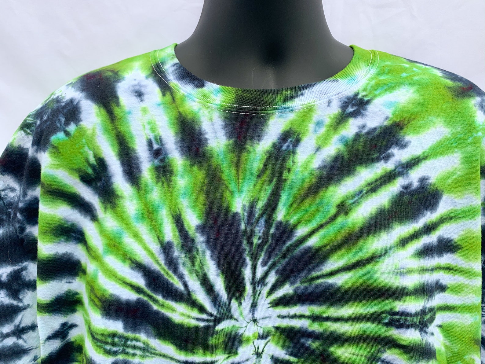 XL Green and Black Tie Dye Etsy