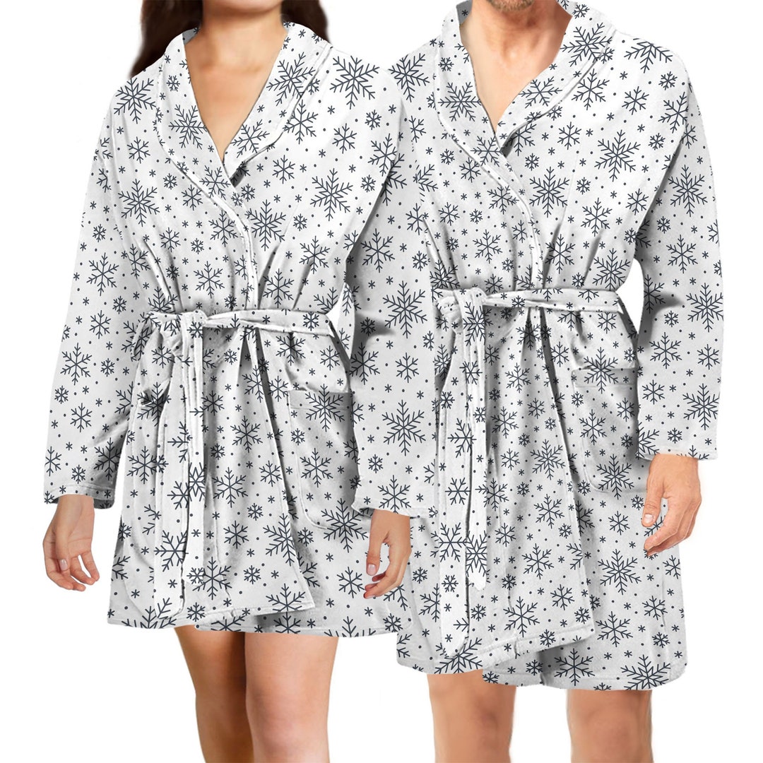 Snowflake Bathrobe Snow Pattern Robe for Women / Men Christmas Cute