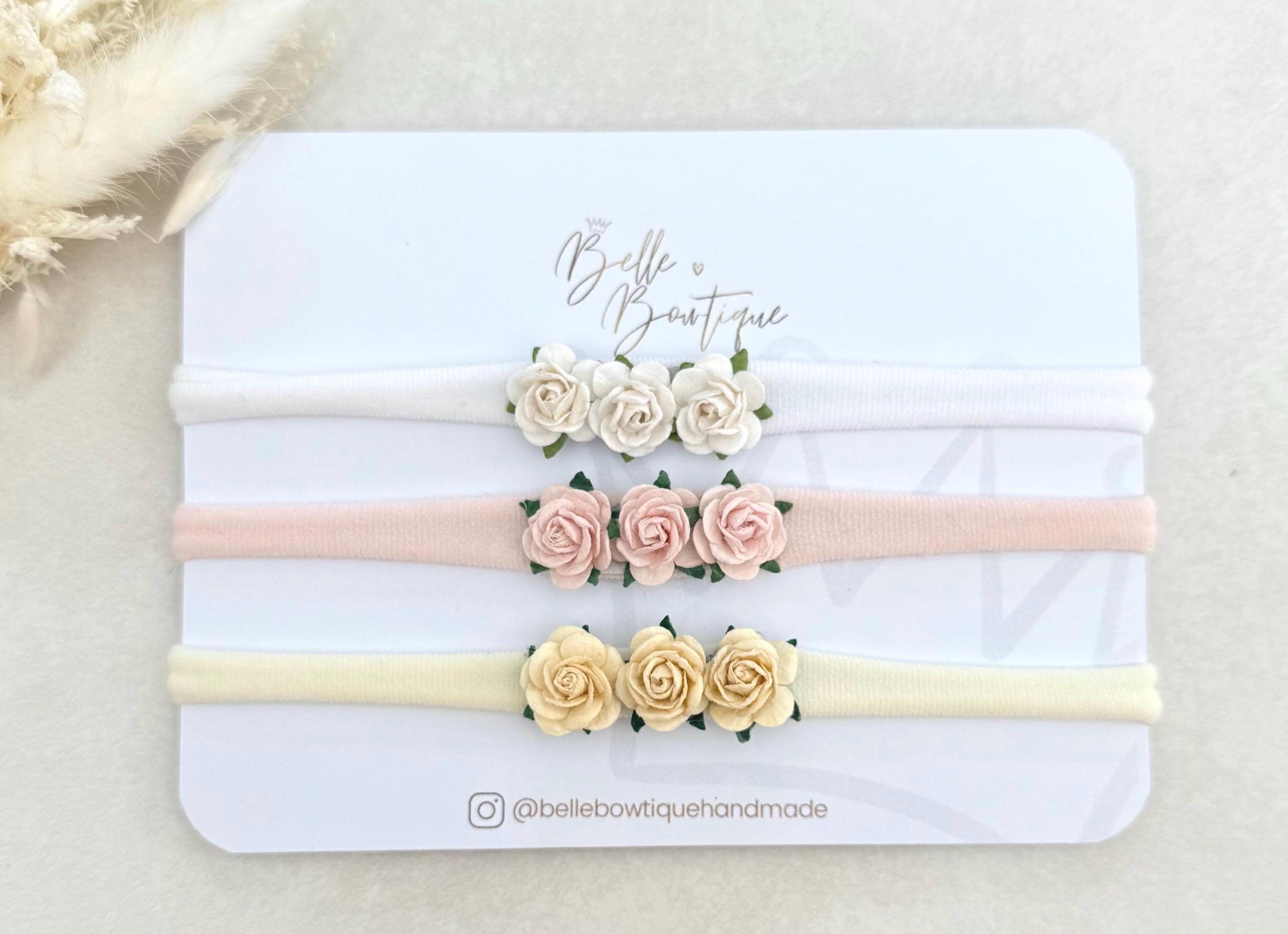 Bandeau blanc à fleurs pour nouveau-né | roses blanches | Cadeau nouveau-né | Bandeau blanc pour bébé fille | Cadeau bébé | Baby Shower | Accessoire photo