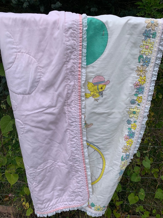 Beautiful vintage baby blanket. Quilted, pre1980, pi… Gem