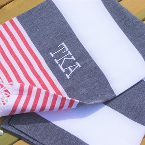 Personalized Gift, Custom Name Towel for Her, Bridesmaid Gift Idea, Bachelorette Party Favor, Wedding Gifts, Beach Towel for Bride Gift