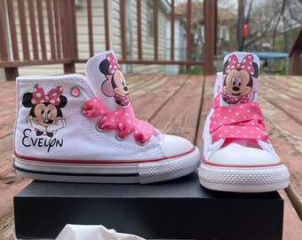 Minnie Mouse Sneakers shoes/ Minnie  Mouse first birthday outfit/ Minnie Mouse custom shoes/ Minnie Mouse pink shoes/ 1st birthday / party