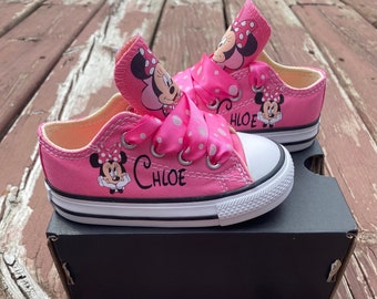 Minnie Mouse low top Converse shoes, Minnie Mouse first birthday outfit/ Minnie Mouse custom shoes/ Minnie Mouse pink shoes/ tutu set