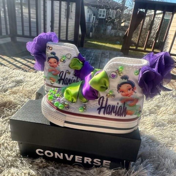 Princess baby tiana bling shoes, princess and the frog converse shoes, princess baby tiana rhinestones shoes, birthday outfit,