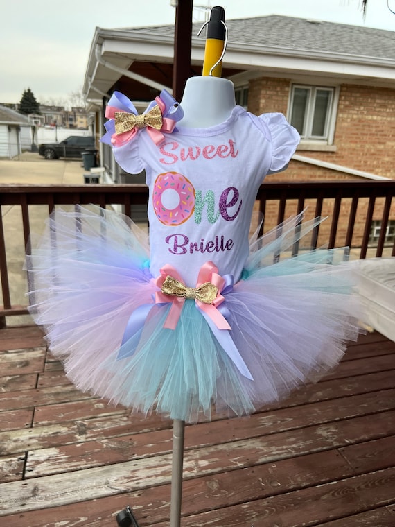 Sweet One Donut Birthday Outfit, Sweet One Tutu Set, Fist Birthday Outfit, Pastel Colors, Donut Birthday Shirt, Two Sweet Birthday Outfit