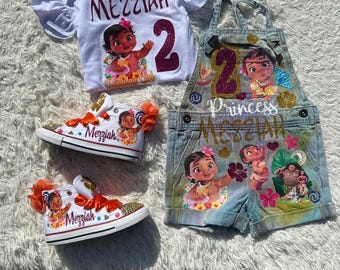 Conjunto de cumpleaños con peto y shorts vaqueros de cualquier temática, zapatillas Converse personalizadas, atuendo de cumpleaños, conjunto de peto con zapatos, peto y shorts