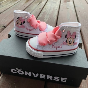 Minnie Mouse sneakers shoes/ baby Minnie  Mouse first birthday outfit/ Minnie Mouse custom shoes/ Minnie Mouse pink shoes/ 1st birthday /