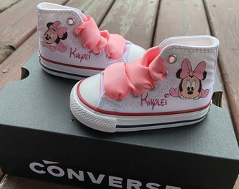 Minnie Mouse sneakers shoes/ baby Minnie  Mouse first birthday outfit/ Minnie Mouse custom shoes/ Minnie Mouse pink shoes/ 1st birthday /