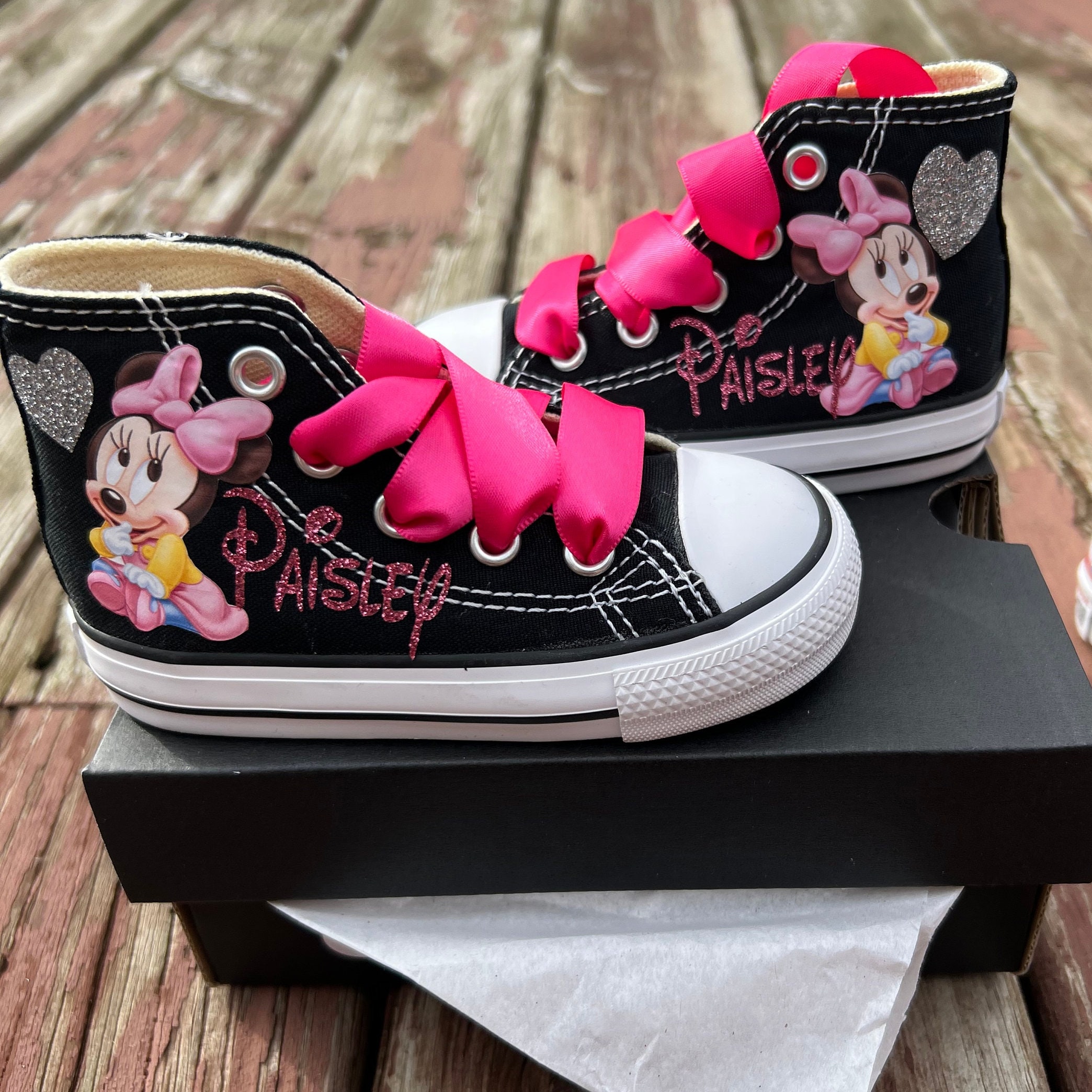 pink minnie mouse vans