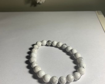 White Howlite Beaded Bracelet- bracelet, gemstone bracelet, white howlite bracelet, elegant bracelet, howlite bracelet, stretchy bracelet